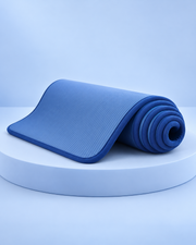 Tapis Pilates bleu épais 10 mm — vue enroulée